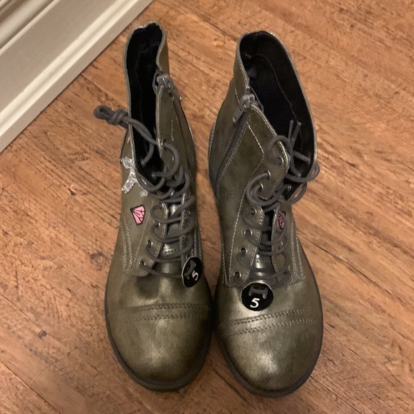 NWT Metallic with embroidery "Lets Dance" Combat Boots for Women Size 6.5 - Picture 3 of 14